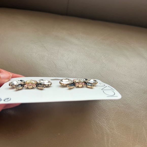 Gemstone Rhinestone Shoe Clips - Picture 6 of 10